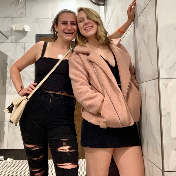 Meet your Posher, Sydney - Picture 1 of 1